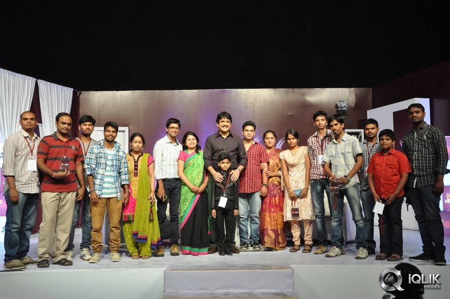 Nagarjuna-Meets-Docomo-Manam-Contest-Winners